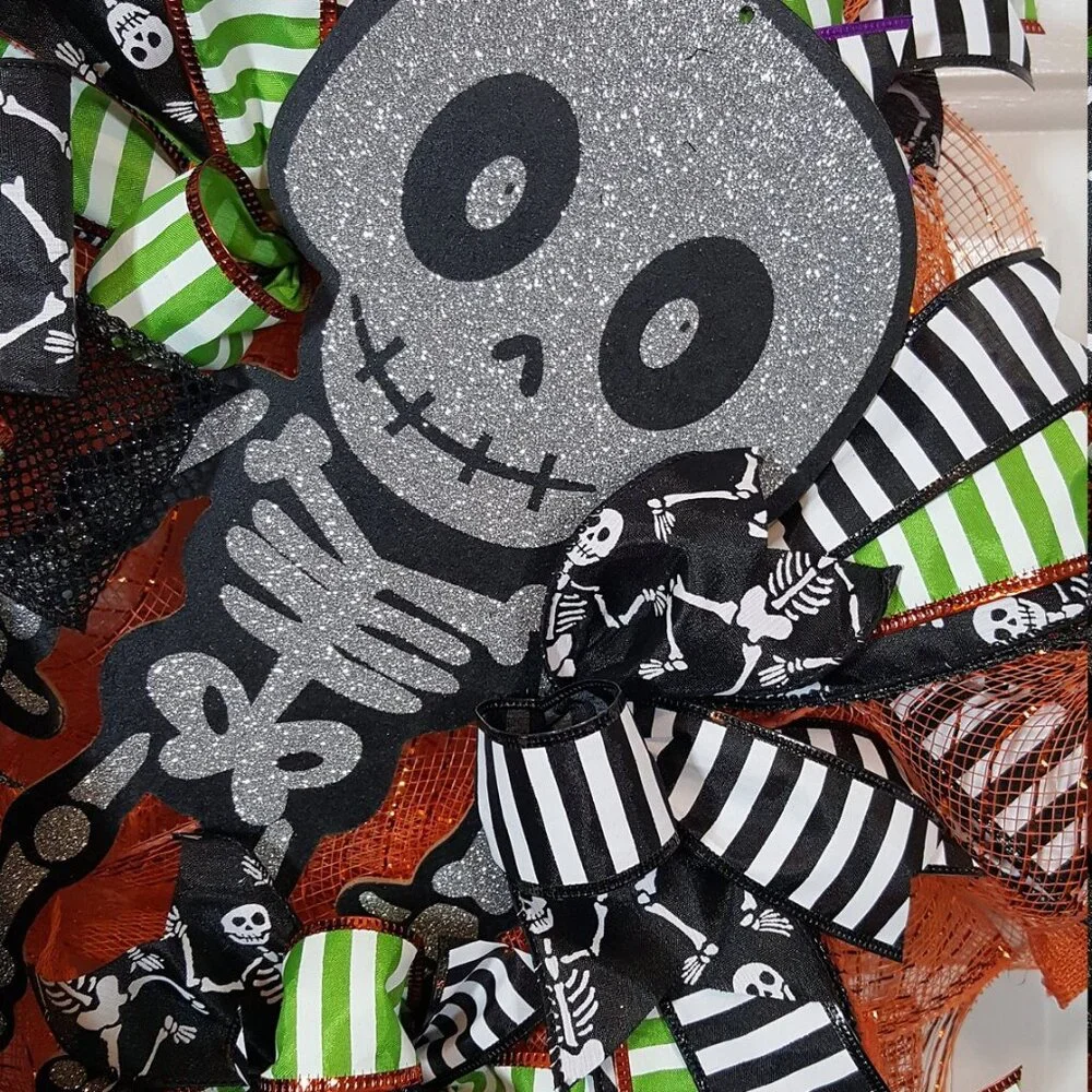 Mr. Bones‎ Skeleton Halloween Wreath, Slim Spooky Screen Door Wreath